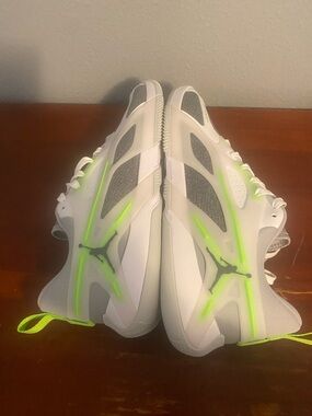 Air Jordan Low-Top Sneakers in White with Neon Green Accents Jordan Heir